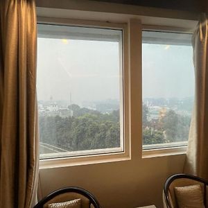 Club River View Room complimentary drop to Imambara between 8 am to 7 pm